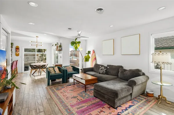 $2,345,000 | 131 West Avenida Cordoba, San Clemente, CA 92672