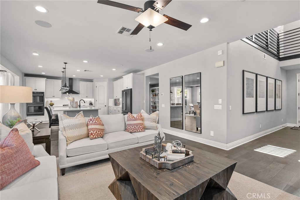 24253 Flora Road Corona, CA 92883 - Photo 7 of 45