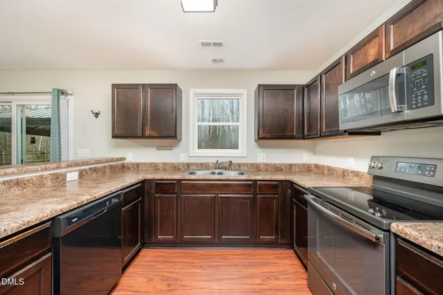 $440,000 | 107 Deena Court, Mebane, NC 27302