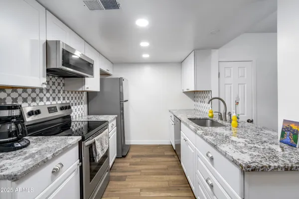 $282,500 | 1032 East Redfield Road, Tempe, AZ 85283