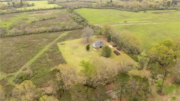 $250,000 | 75264 Highway 1054, Kentwood, LA 70444