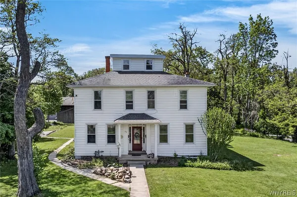 $399,900 | 39 East Avenue, Newstead, NY 14001