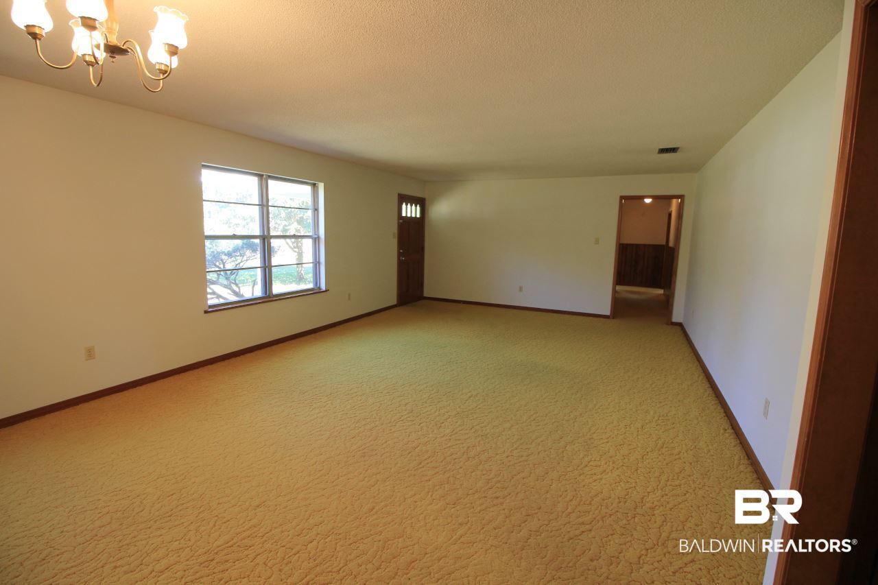401 West Berry Avenue Foley, AL 36535 - Photo 12 of 29