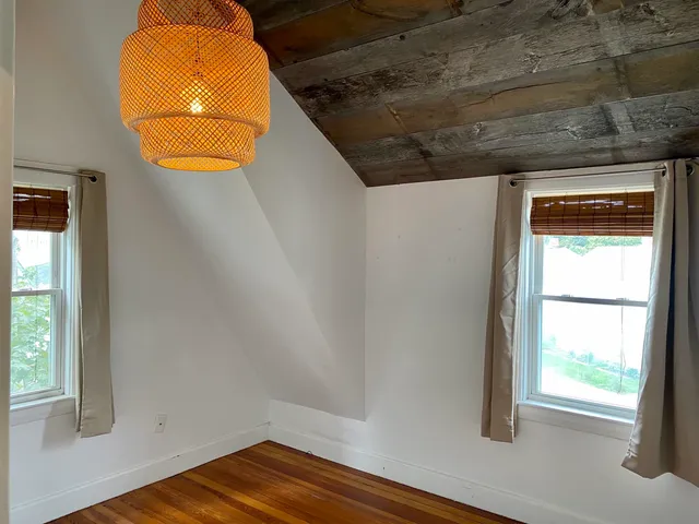 $2,300 | 25 Concord Way, Portsmouth, NH 03801