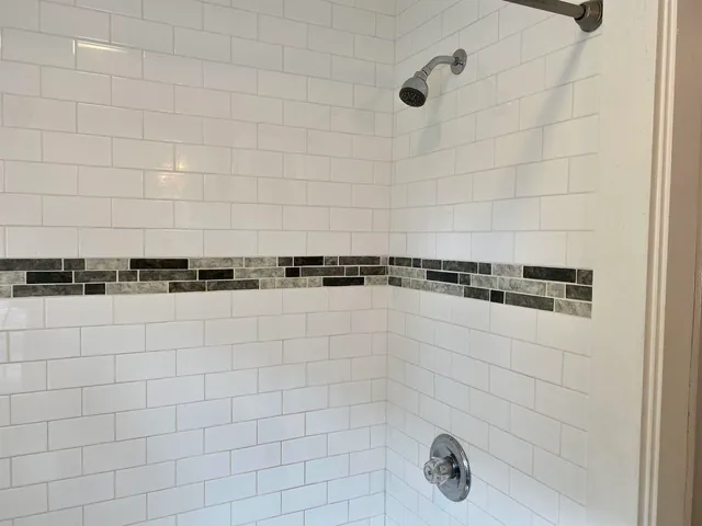 $2,300 | 25 Concord Way, Portsmouth, NH 03801