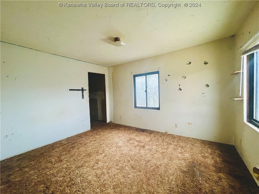 1466 Charleston Road Poca, WV 25159 - Photo 6 of 13 Gallery Image 6