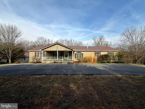 $350,000 | 401 Nighthawk Drive, Petersburg, WV 26847
