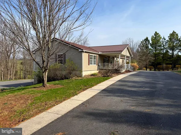 $350,000 | 401 Nighthawk Drive, Petersburg, WV 26847