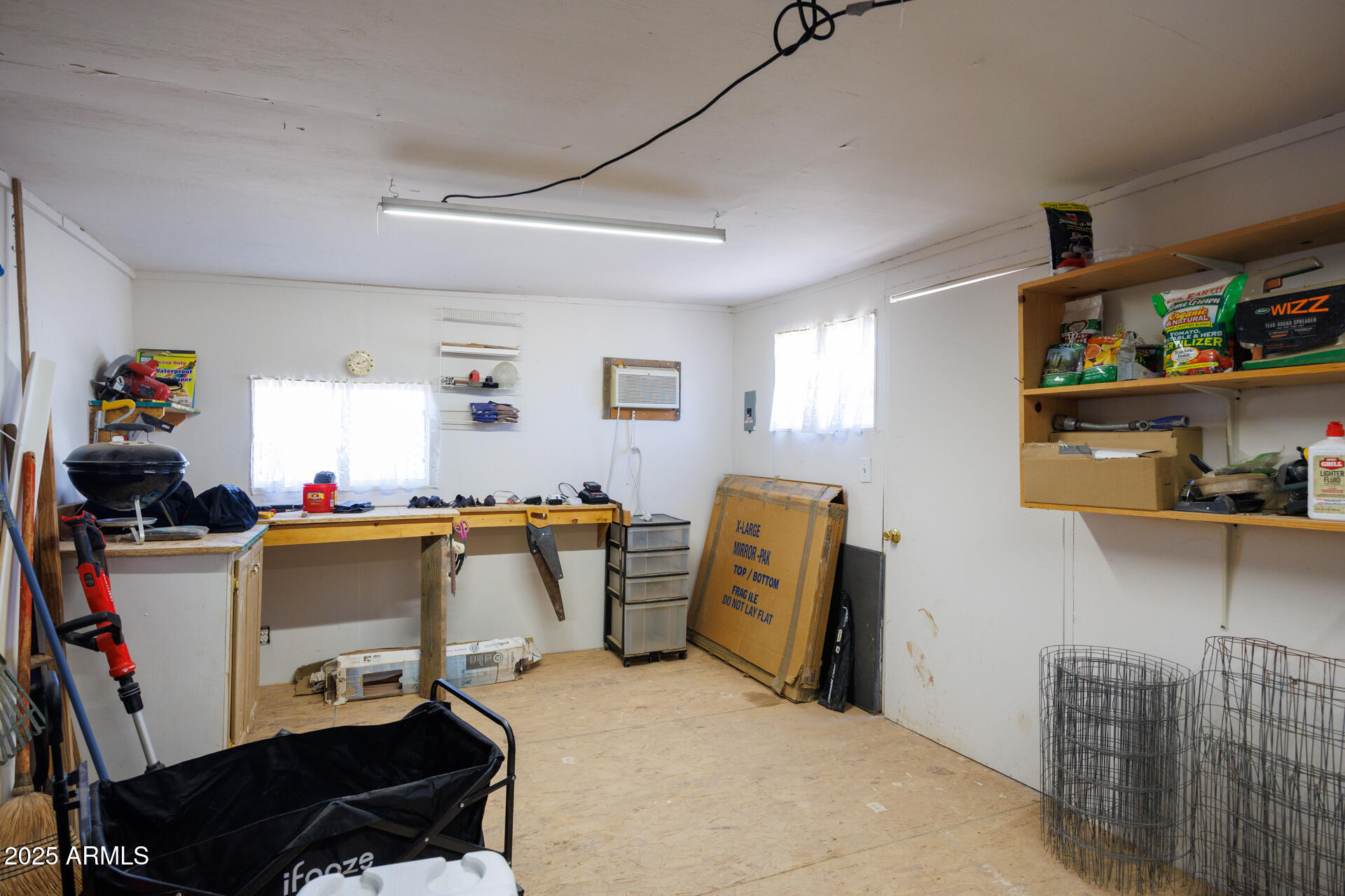 11549 Stagecoach Road Arizona City, AZ 85123 - Photo 3 of 32 Workshop Interior 2