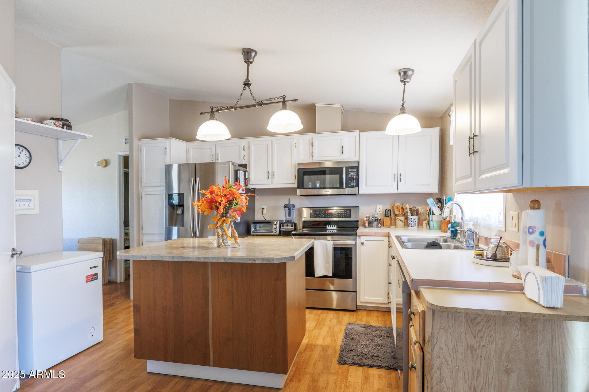 11549 Stagecoach Road Arizona City, AZ 85123 - Photo 9 of 32 Kitchen 1
