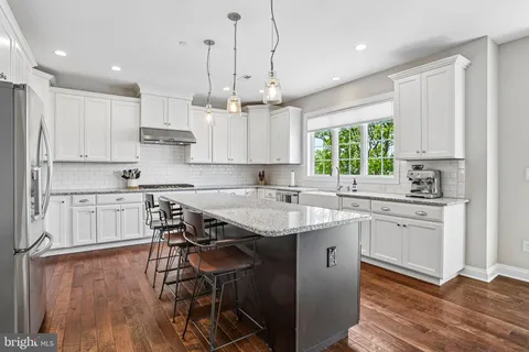 $1,599,900 | 500 Park Hill Lane, Newtown Square, PA 19073
