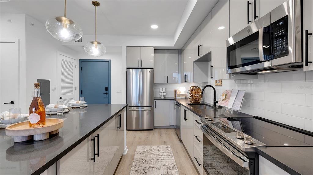 225 1st Avenue North, Unit B2 St. Petersburg, FL 33701 - Photo 13 of 42