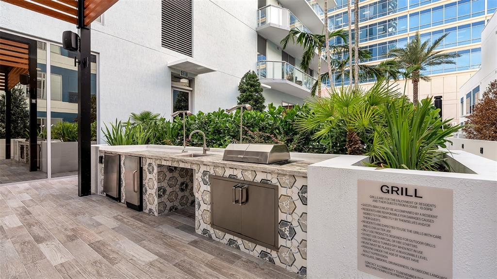 225 1st Avenue North, Unit B2 St. Petersburg, FL 33701 - Photo 4 of 42