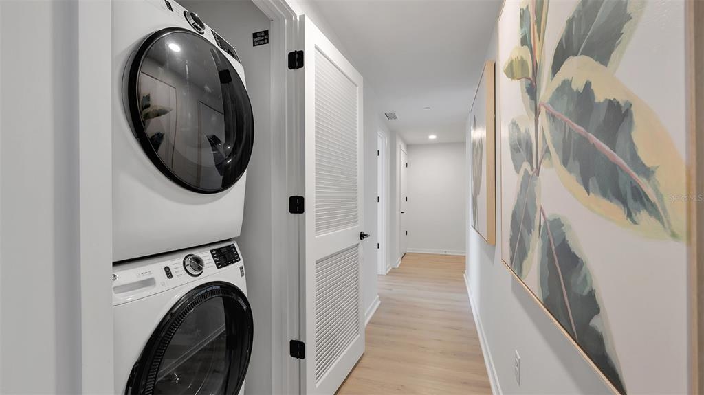 225 1st Avenue North, Unit B2 St. Petersburg, FL 33701 - Photo 9 of 42