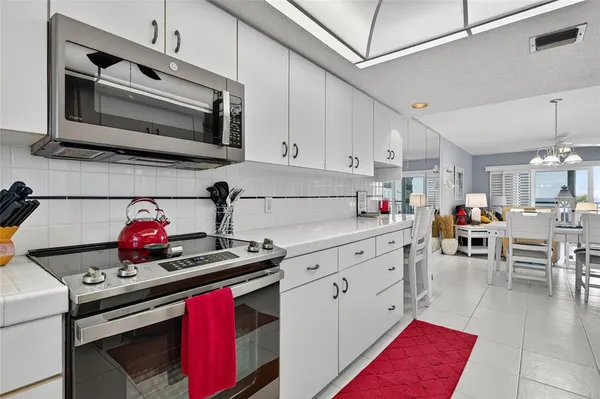 $425,000 | 2290 Ocean Shore Boulevard, Unit 2070, Ormond Beach, FL 32176