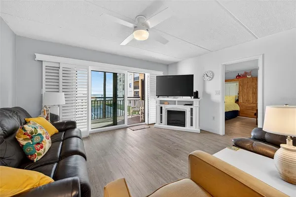 $425,000 | 2290 Ocean Shore Boulevard, Unit 2070, Ormond Beach, FL 32176