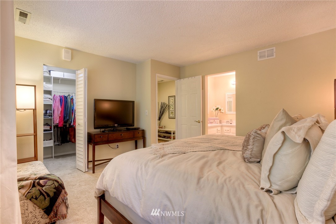 7367 Old Redmond Road, Unit 102 Redmond, WA 98052 - Photo 17 of 21