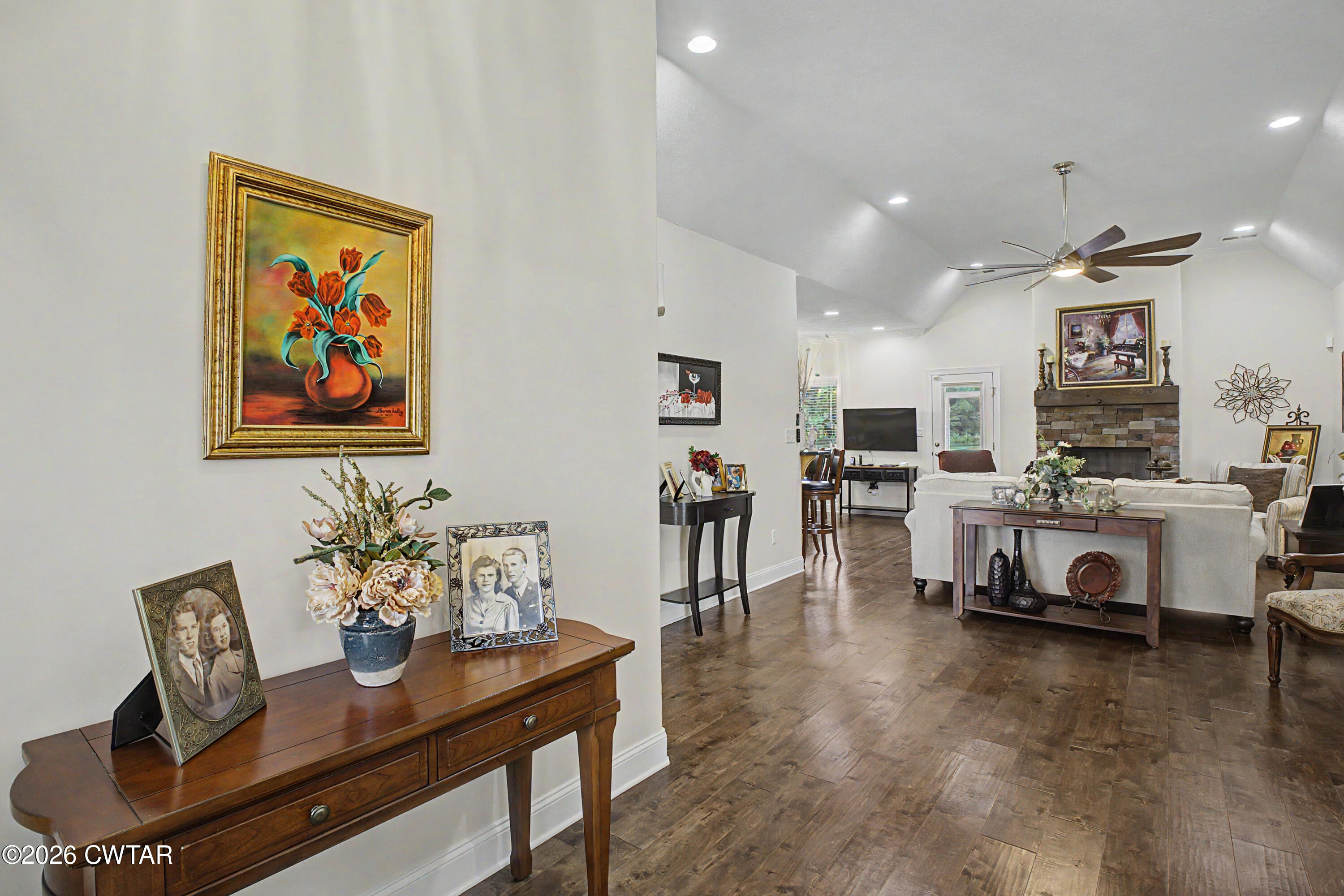 22 Hale Farm Road Humboldt, TN 38343 - Photo 20 of 52 Living Room
