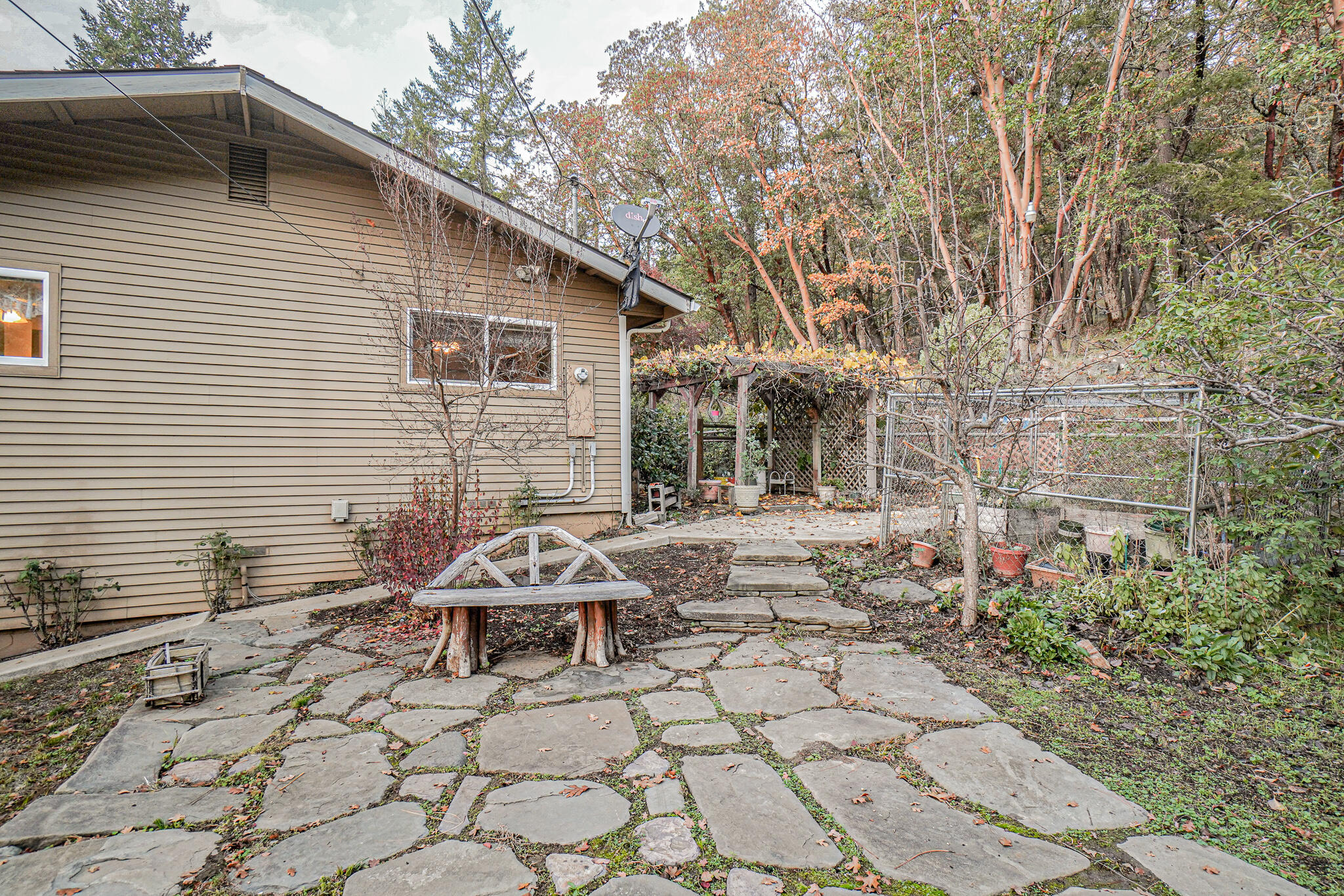 783 Trollview Road Grants Pass, OR 97527 - Photo 49 of 49 DSC09329