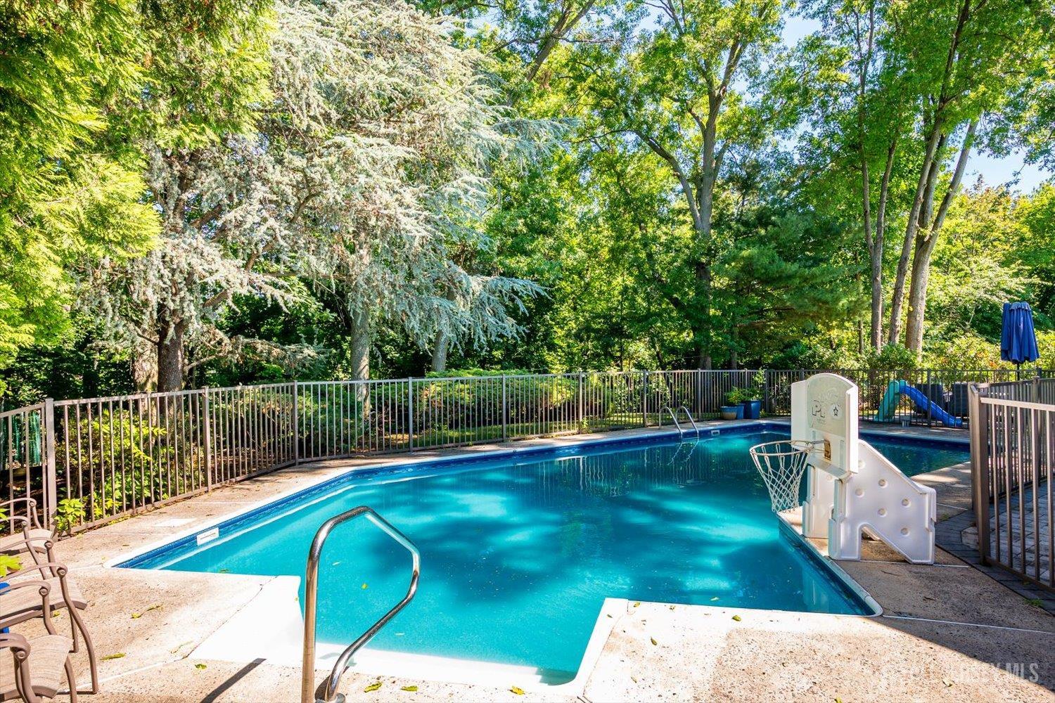 25 Marshall Drive Edison, NJ 08817 - Photo 66 of 68