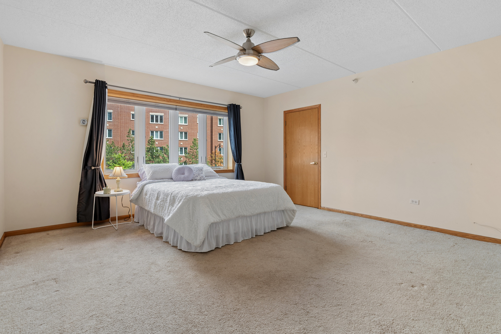 650 South River Road, Unit 301 Des Plaines, IL 60016 - Photo 10 of 21