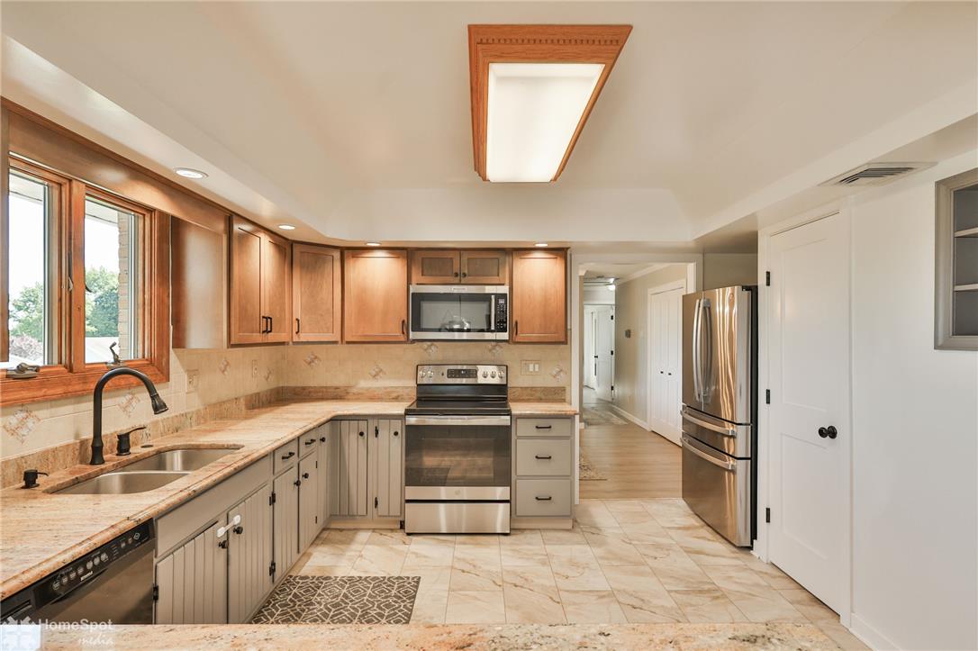 6124 Hilltop Road Orefield, PA 18069 - Photo 16 of 57