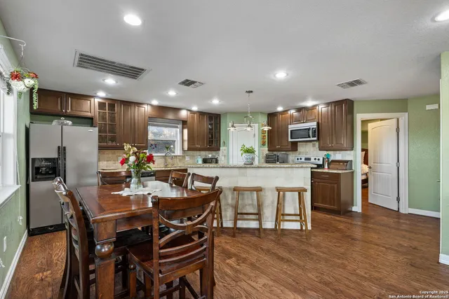 $565,000 | 556 Apollo Drive, Canyon Lake, TX 78133