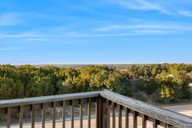 $565,000 | 556 Apollo Drive, Canyon Lake, TX 78133