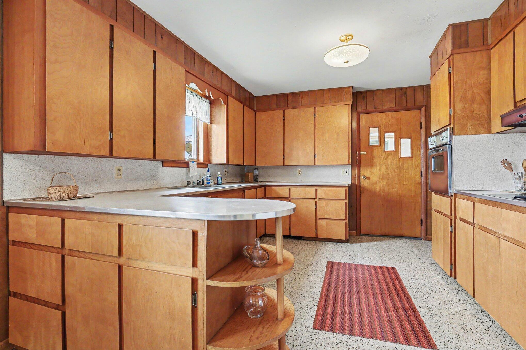 524 Hubbell Road Ionia, MI 48846 - Photo 12 of 30 012_file_3911