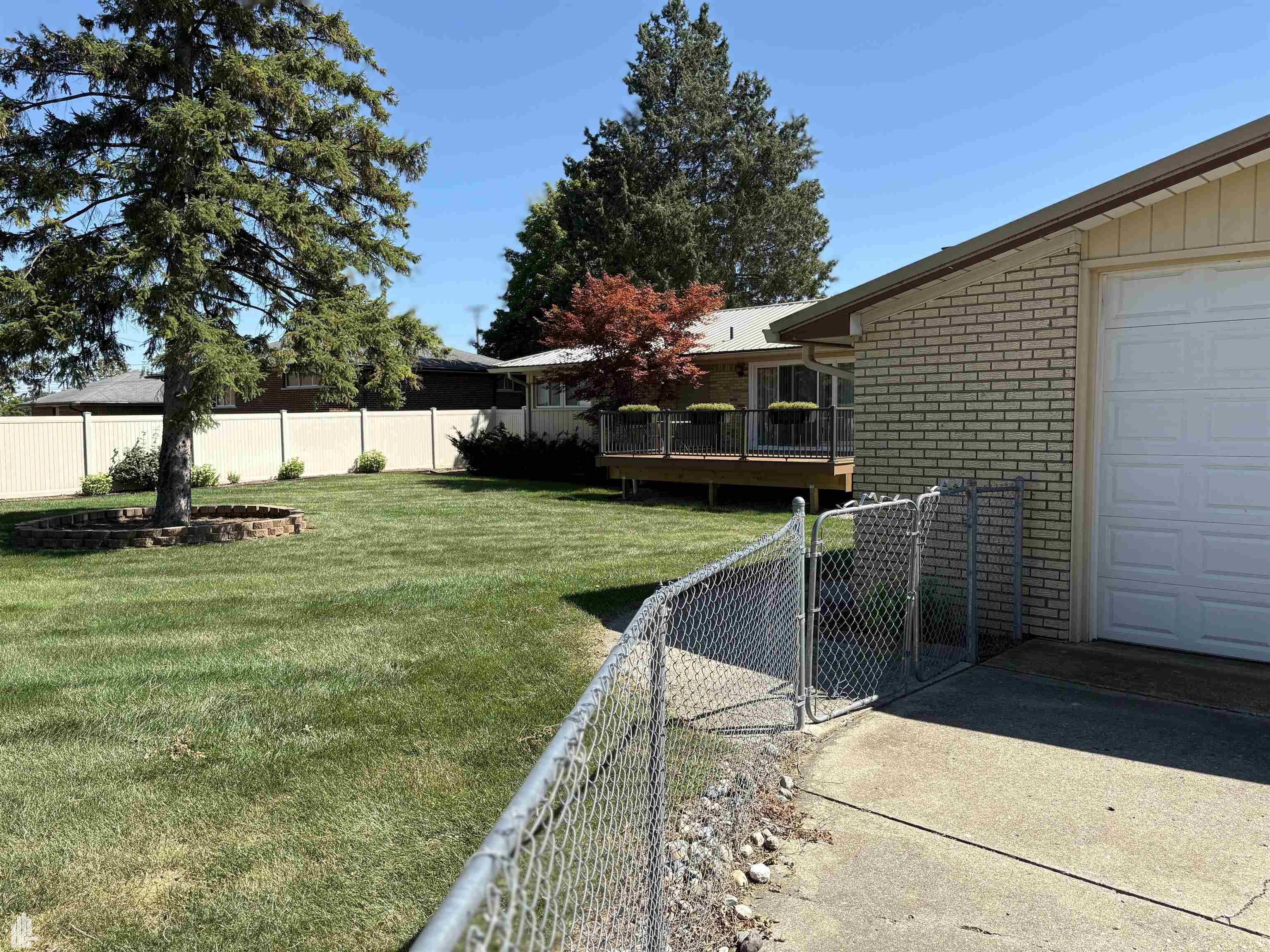 14867 21 Mile Road Utica, MI 48315 - Photo 39 of 44 50186159-5dffaeaa-3fba-444c-9deb-8208e4068cab.JPG