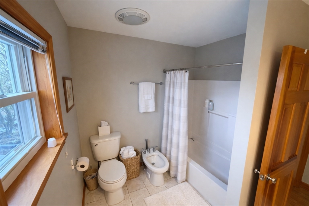 50 School Street, Unit 2ND FL R Hudson, MA 01749 - Photo 9 of 17