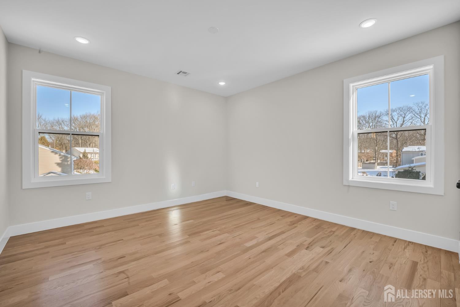 24 Norton Street Edison, NJ 08820 - Photo 27 of 46