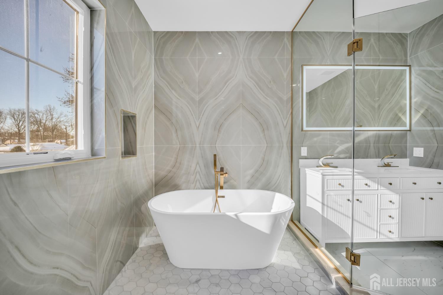 24 Norton Street Edison, NJ 08820 - Photo 31 of 46