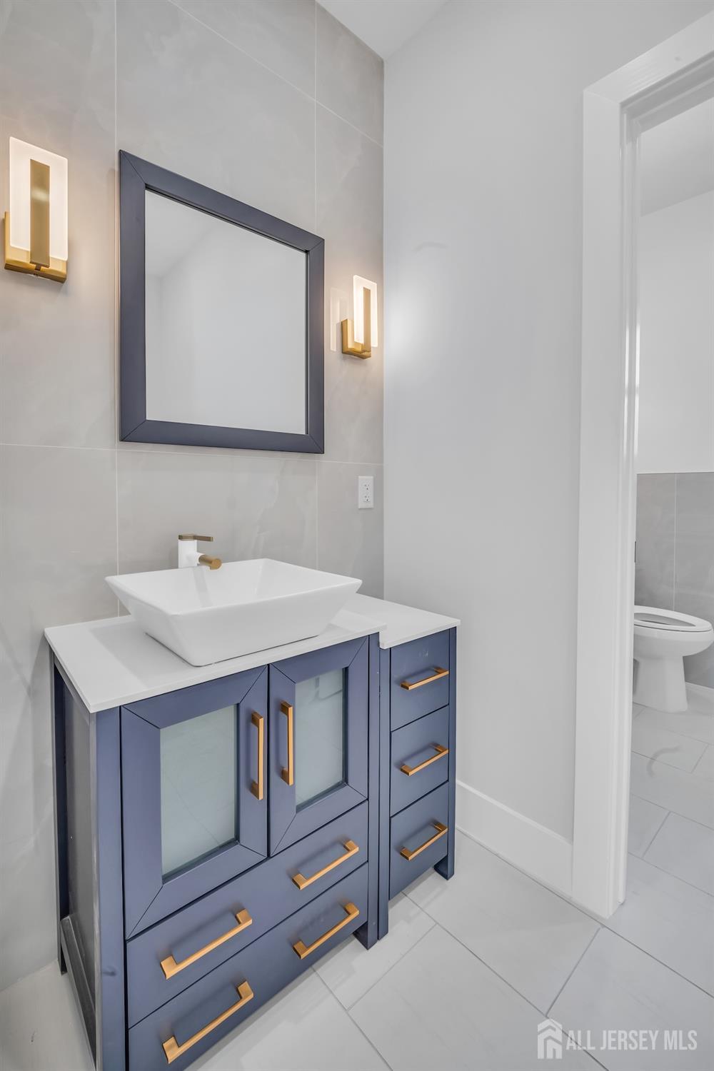 24 Norton Street Edison, NJ 08820 - Photo 38 of 46