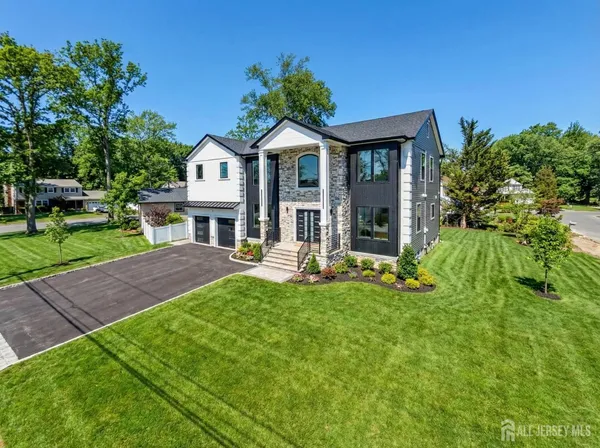 $1,699,900 | 24 Norton Street, Edison, NJ 08820