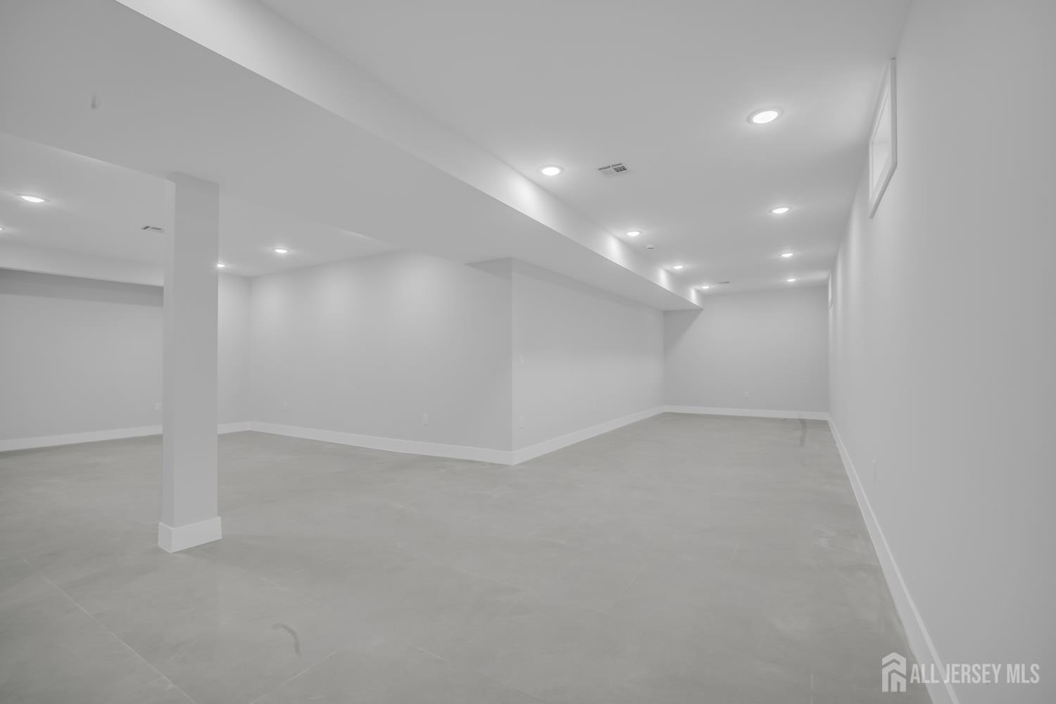 24 Norton Street Edison, NJ 08820 - Photo 44 of 46