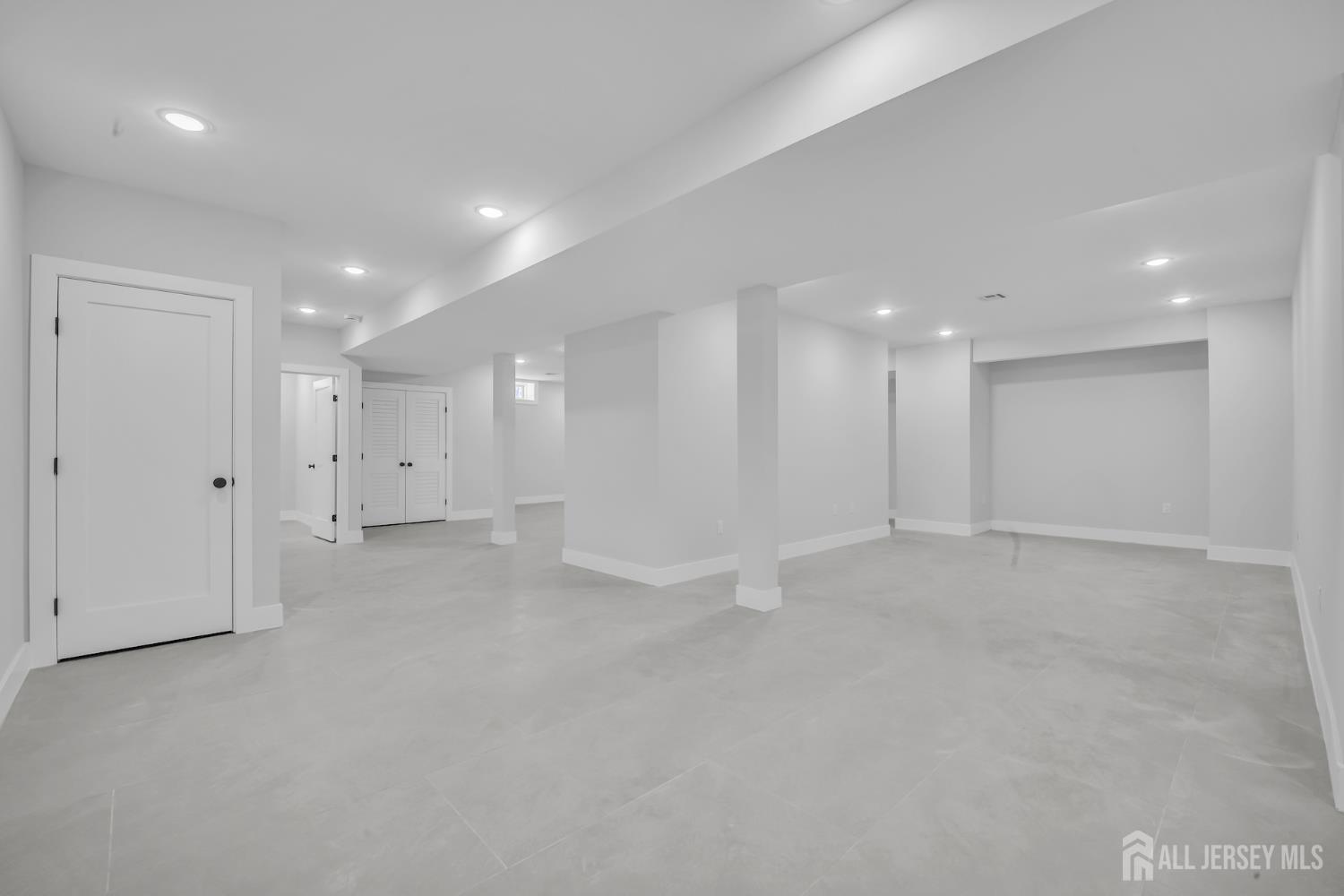 24 Norton Street Edison, NJ 08820 - Photo 45 of 46