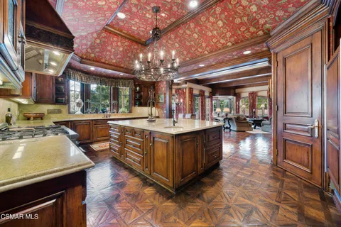 $9,995,000 | 240 West Stafford Road, Thousand Oaks, CA 91361