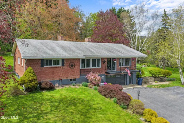 $325,000 | 5058 Highway 10, Cobleskill, NY 12043
