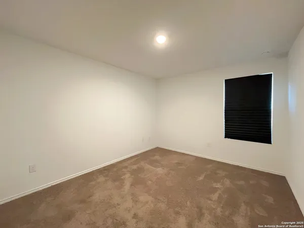 $1,150 | 6954 Biotite Ridge, Elmendorf, TX 78112