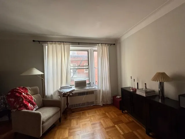 $2,800 | 50 Ocean Parkway, Unit 5F | Windsor Terrace