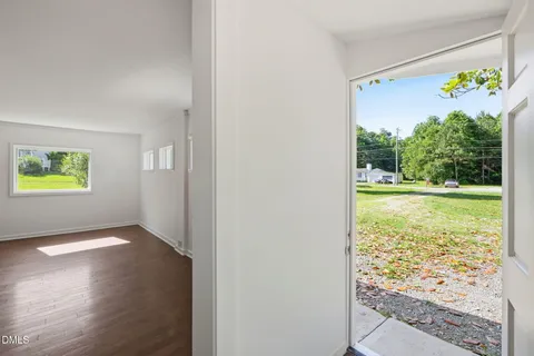 $250,000 | 2112 U Highway South, Hillsborough, NC 27278