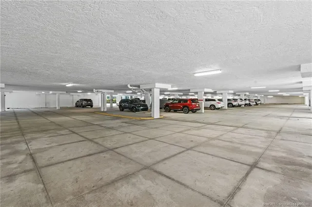 $1,295,000 | 8600 South Ocean Drive, Unit PH5, Jensen Beach, FL 34957