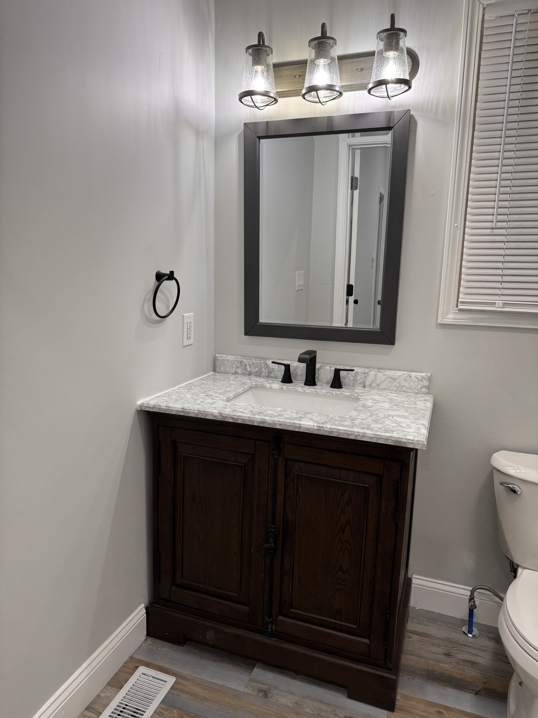 1630 Union Street Columbus, IN 47201 - Photo 17 of 32