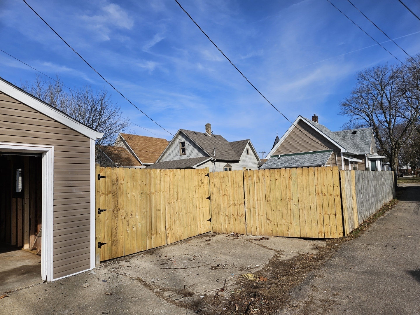 1630 Union Street Columbus, IN 47201 - Photo 5 of 32