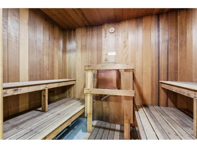 $142,000 | 2801 Flag Avenue North, Unit 314, New Hope, MN 55427