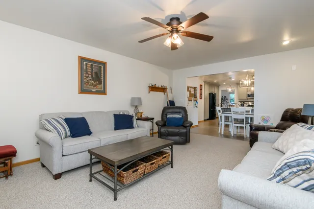 $525,000 | S75W32101 Paul Lane, Mukwonago, WI 53149