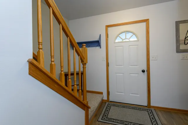 $525,000 | S75W32101 Paul Lane, Mukwonago, WI 53149