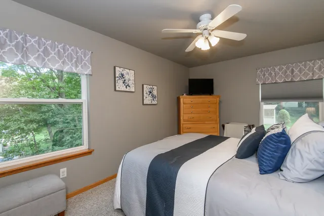 $525,000 | S75W32101 Paul Lane, Mukwonago, WI 53149