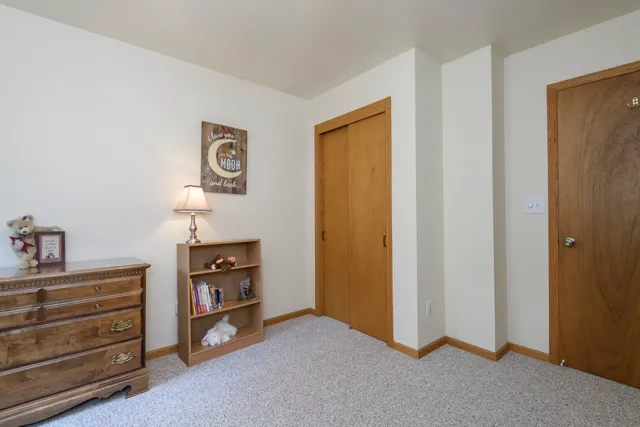 $525,000 | S75W32101 Paul Lane, Mukwonago, WI 53149